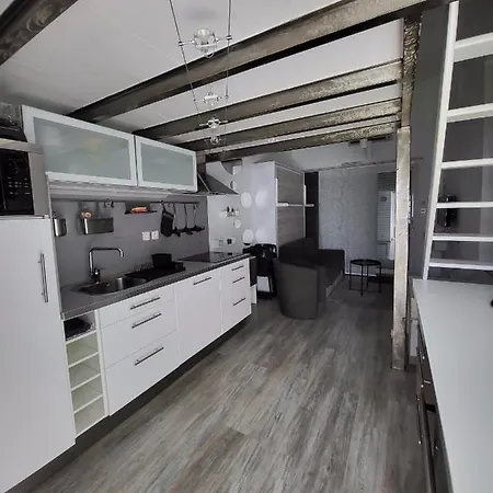 Mezzanine Bres. 20min De Montpellier * Saint-Bres (Herault)